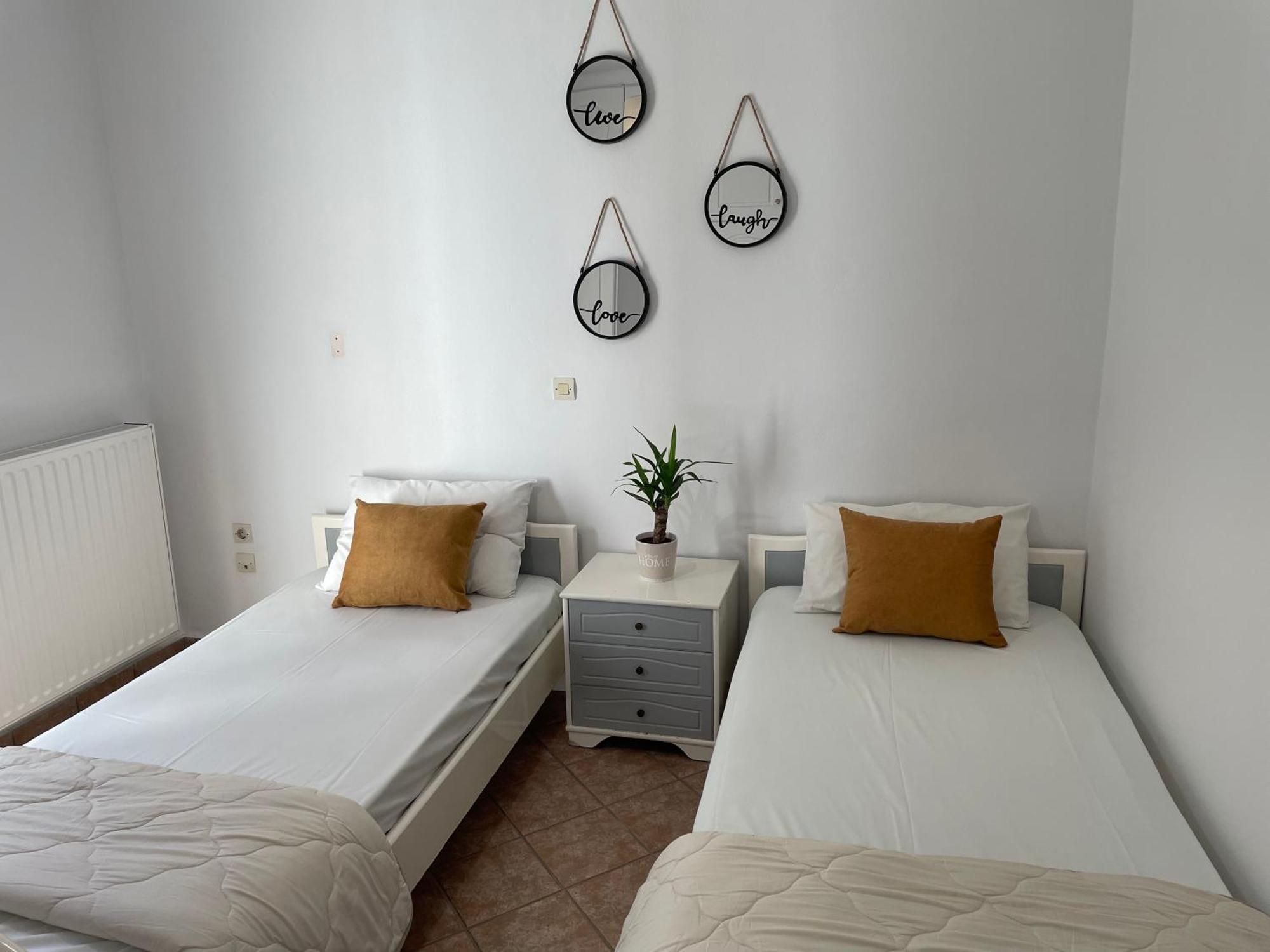 Andromahi Apartments & Suite Laganas Exteriör bild